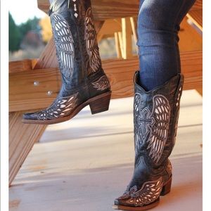 Corral Boots Wing and Cross Black and Bone